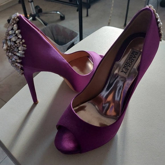 Badgley Mischka Shoes - Badgley Mischka Kiara Embellish Peep Toe